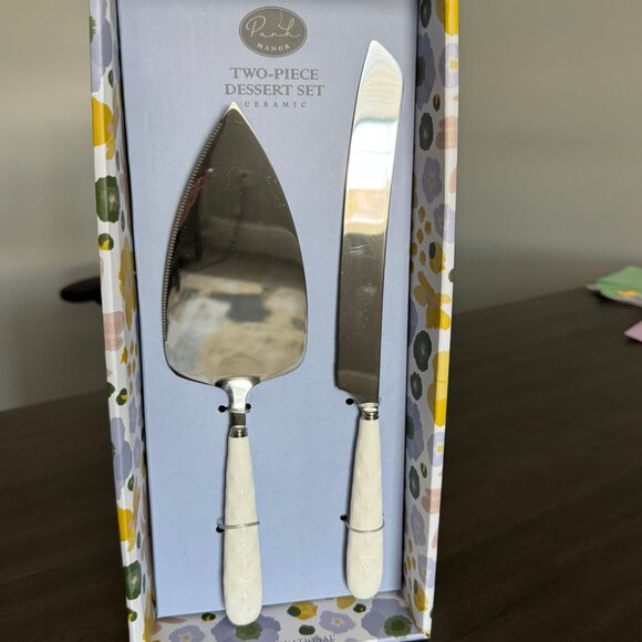 Two-Piece Ceramic Knife & Cake Cutter Set - Picture 2 of 4